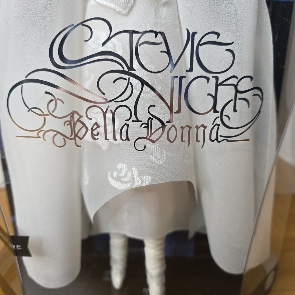 Barbie Stevie Nicks Bella Donna Doll In White Dress New Sealed IN HAND - Picture 6 of 16